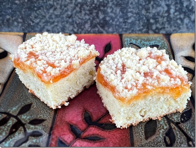 Apricot Shortbread Streusel Bars